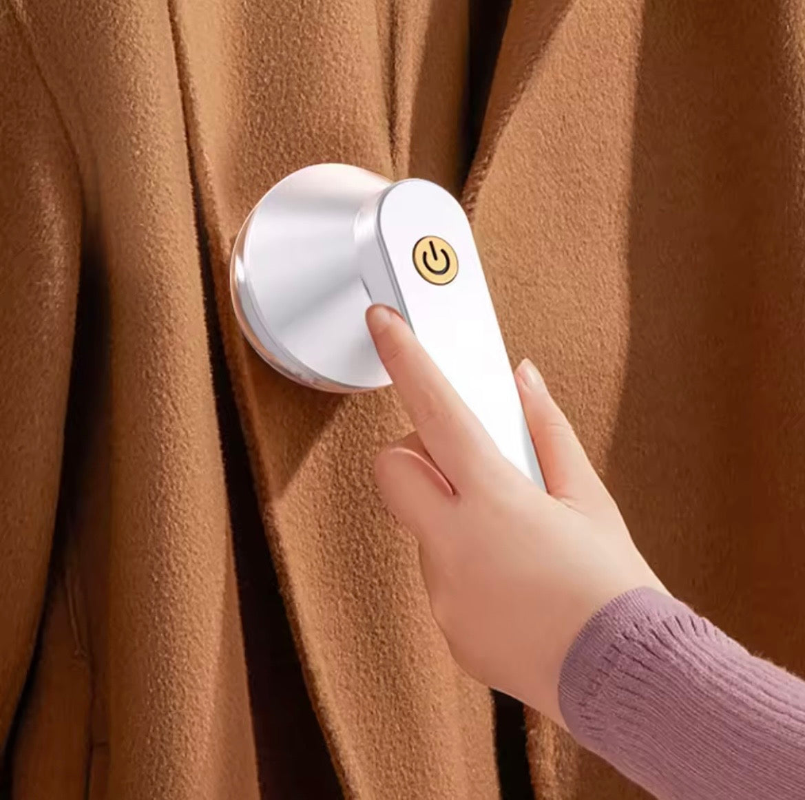 آلة إزالة الوبر و الكرات الصغيرة من الملابس و المعاطف و السجادات، قابل لإعادة الشحن USB.